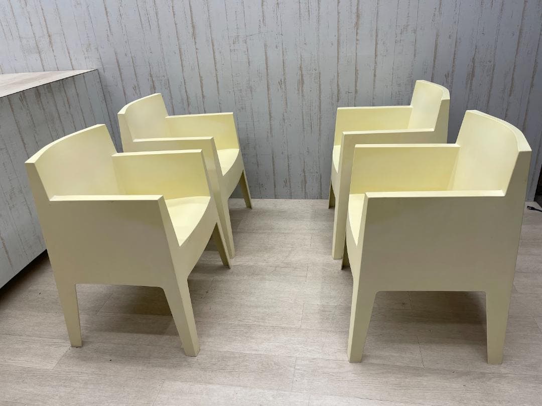 ドリアデ トイチェア アイボリー 4脚 まとめて スタッキングチェア イタリア製