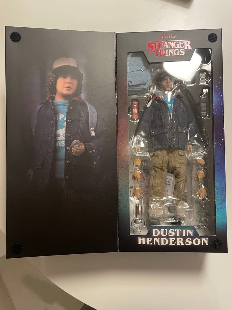 ストレンジャーシングス ダスティン 1/6フィギュア　スリーゼロ