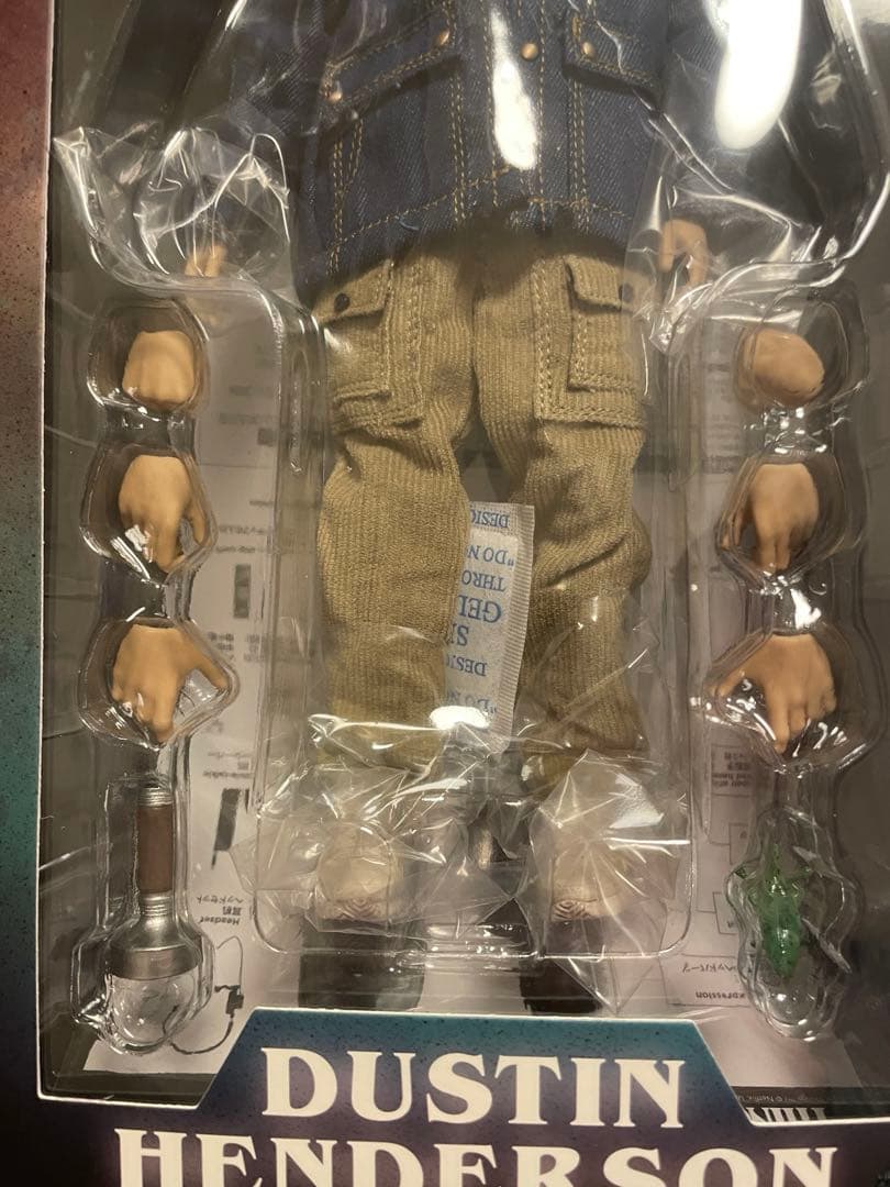ストレンジャーシングス ダスティン 1/6フィギュア　スリーゼロ