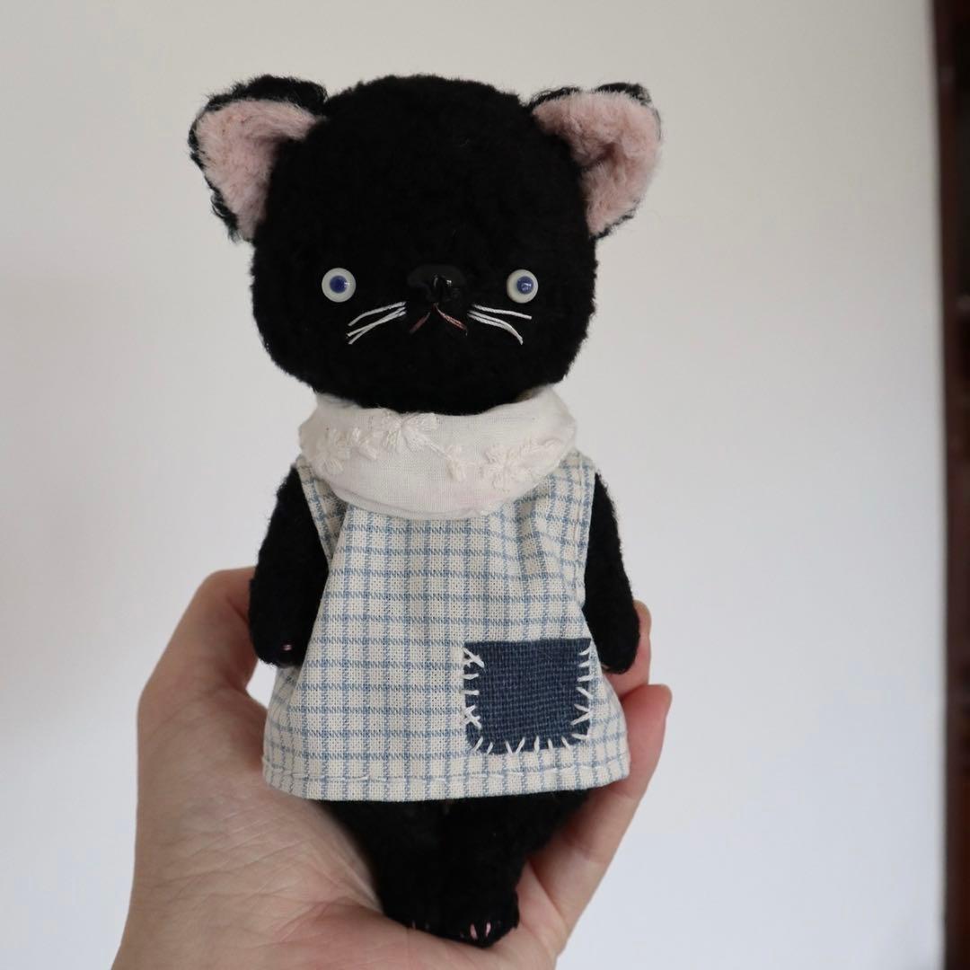 驚くクロネコちゃん ぬいぐるみ 猫 アーティストベア 海外作家様 ハンドメイド