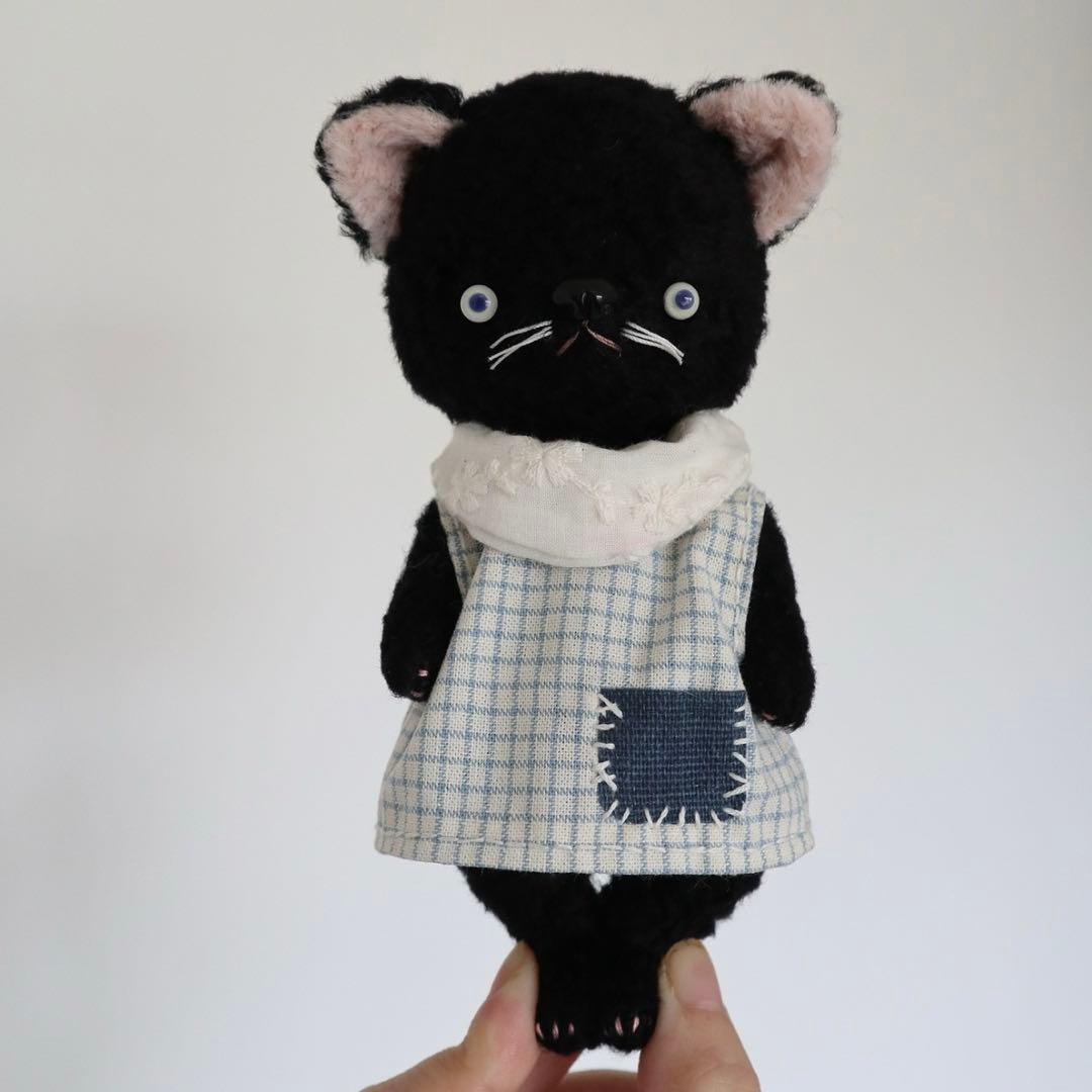 驚くクロネコちゃん ぬいぐるみ 猫 アーティストベア 海外作家様 ハンドメイド