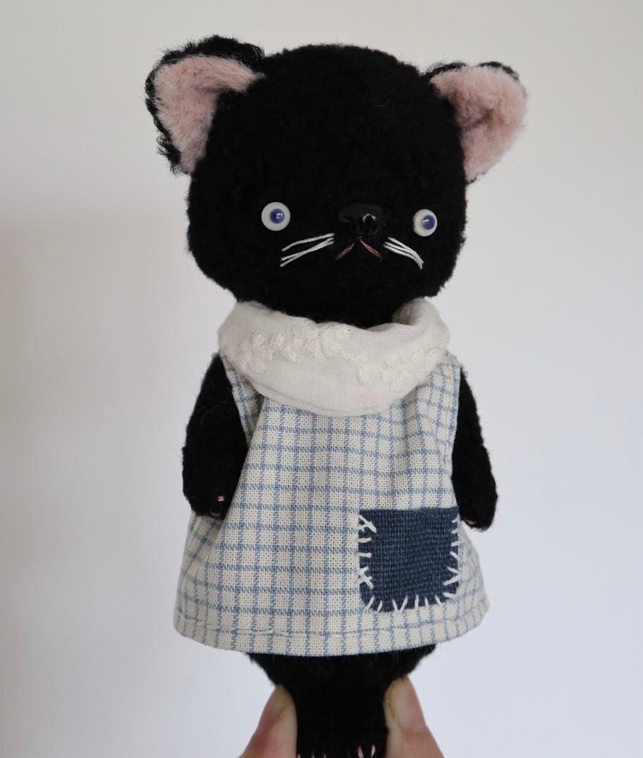 驚くクロネコちゃん ぬいぐるみ 猫 アーティストベア 海外作家様 ハンドメイド