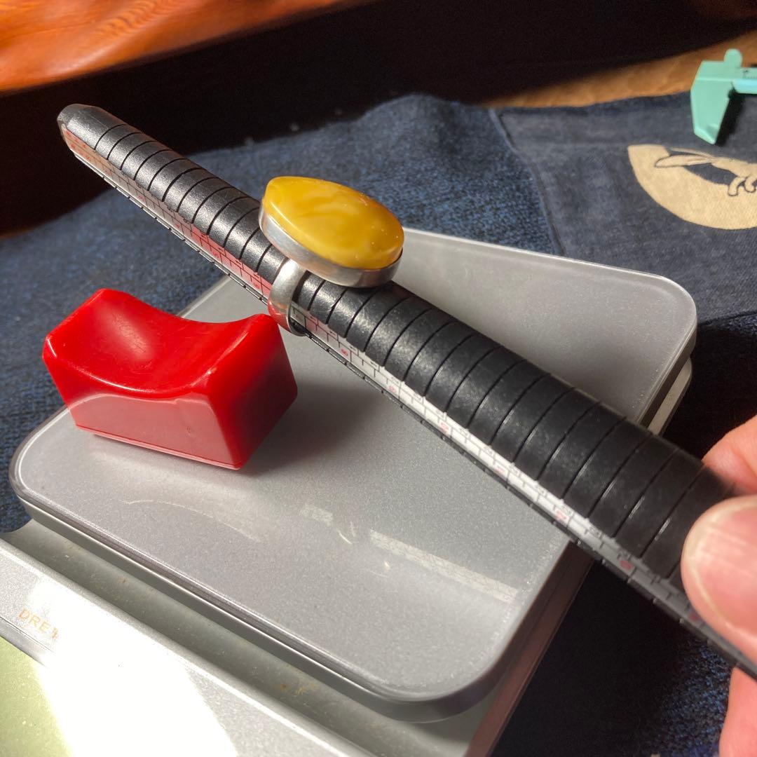 ( ´ ▽ ` )世界一のしあわせ(幸福)のバルト海を旅したセレブが特注した指輪