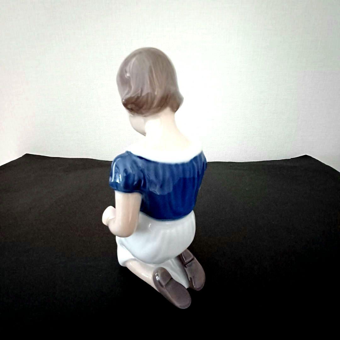 【nknk様】　ロイヤルコペンハーゲン フィギュリン 少女と犬