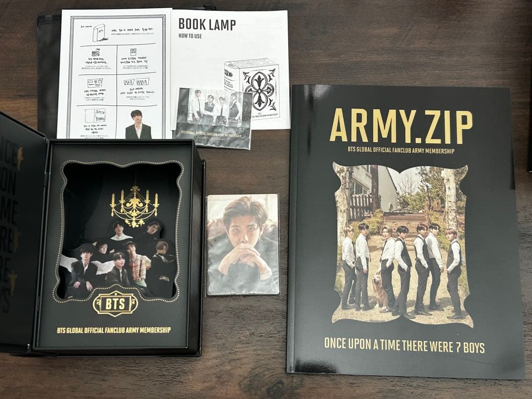army zip Us,Ourselves BTS FC global 写真集