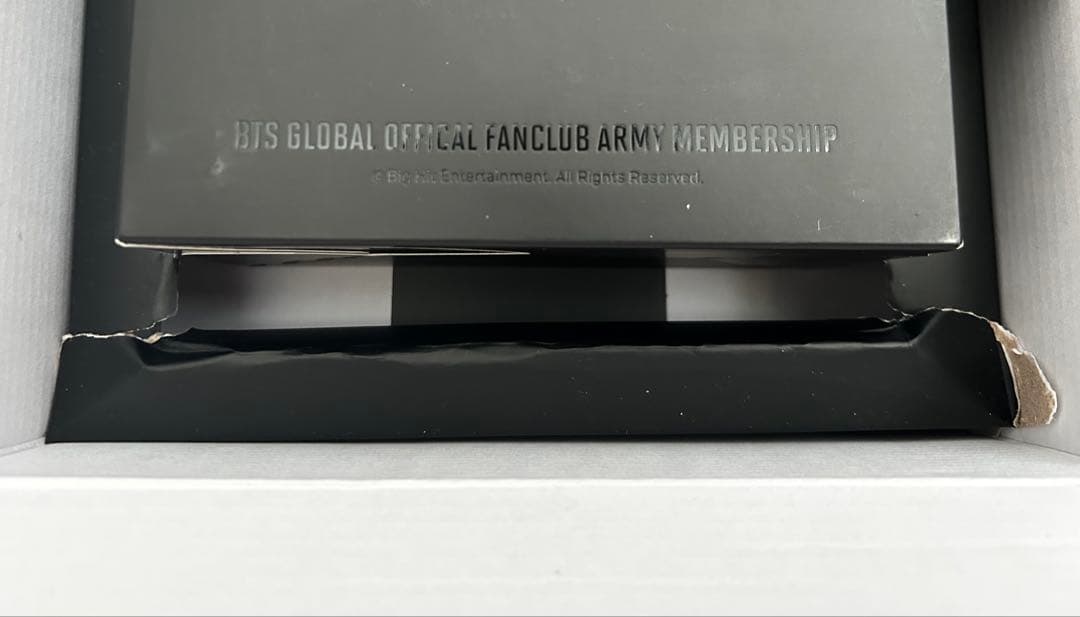 army zip Us,Ourselves BTS FC global 写真集