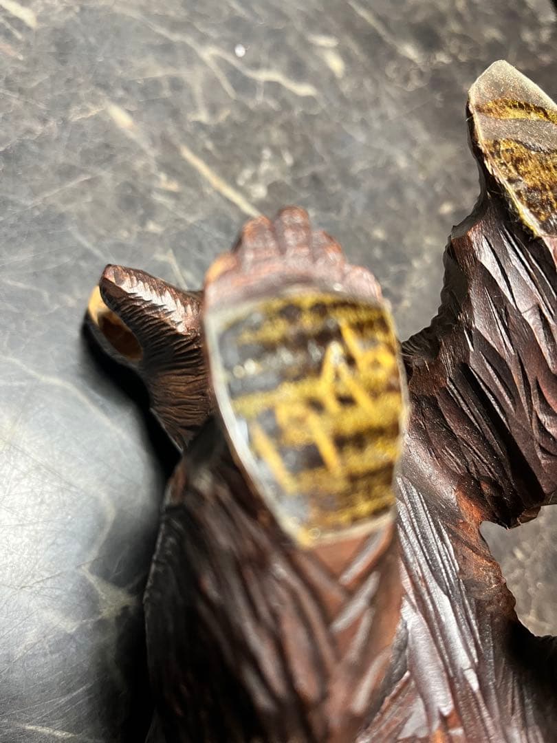 熊の彫刻、熊一刀彫り、木彫りの熊 20センチ熊、1976年、伸二の刻印