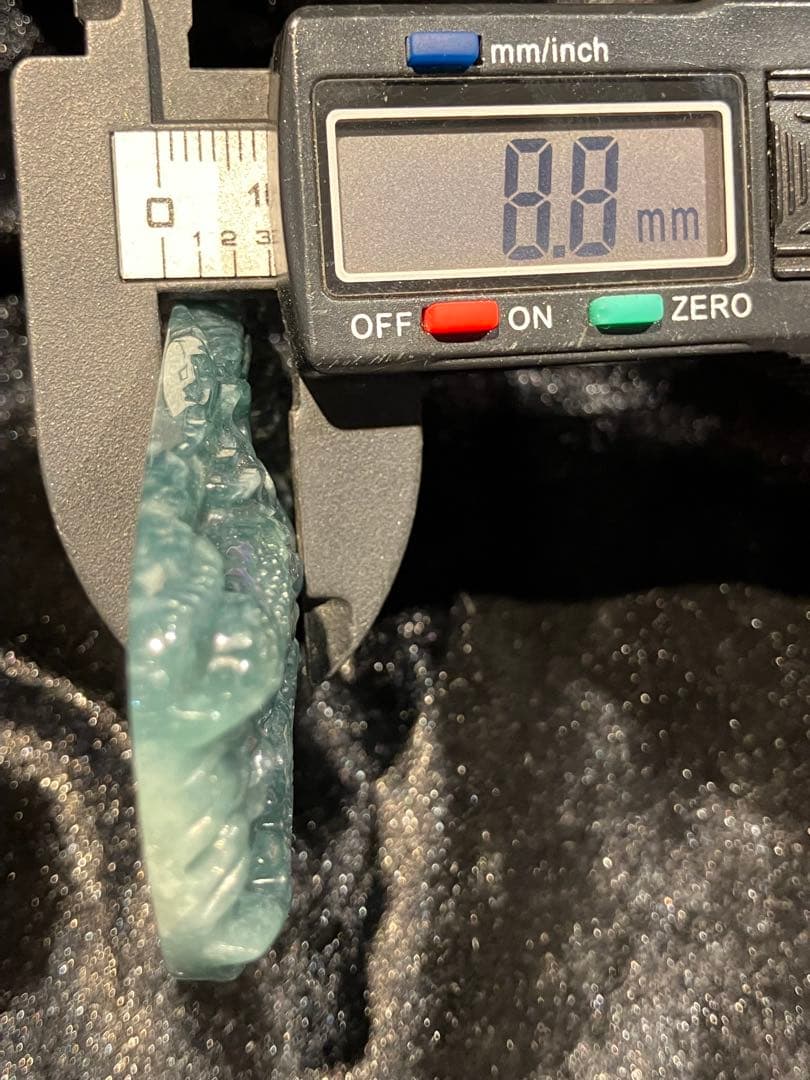 翡翠 グアテマラ産 ペンダントトップ 龍彫刻 天然石 パワーストーン