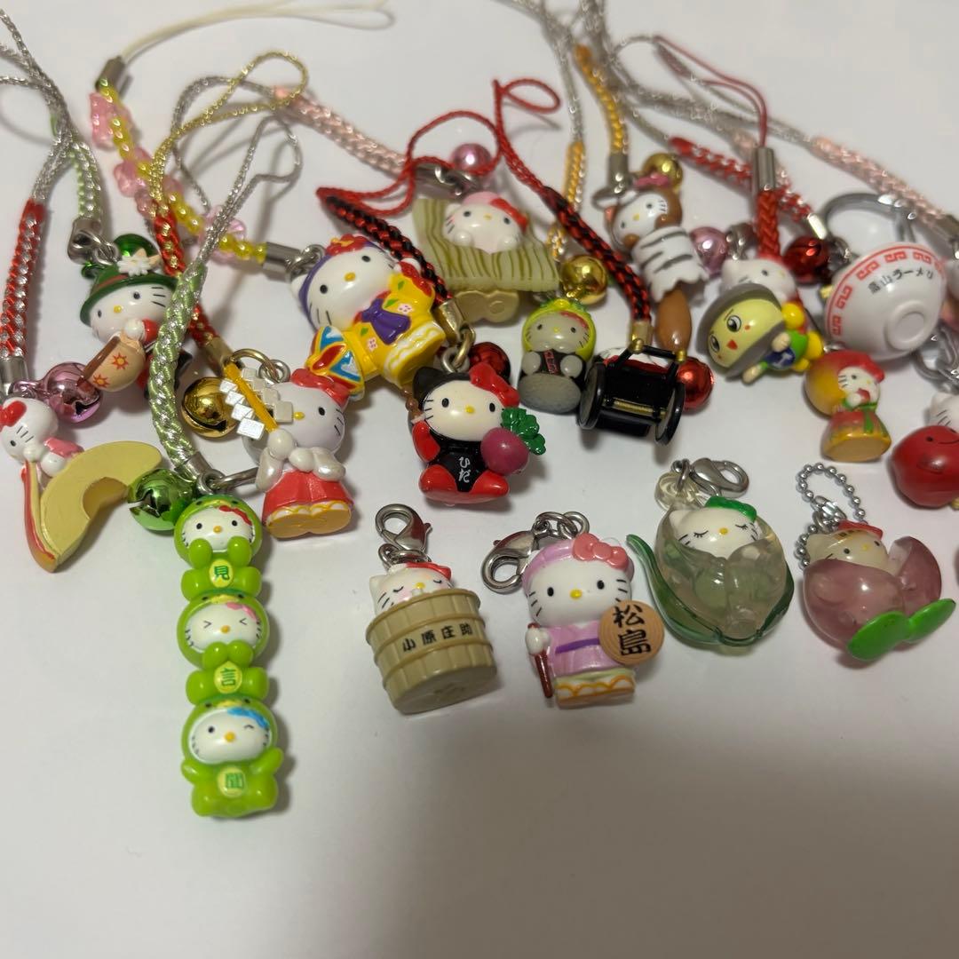 ご当地キティ ストラップ18個まとめ