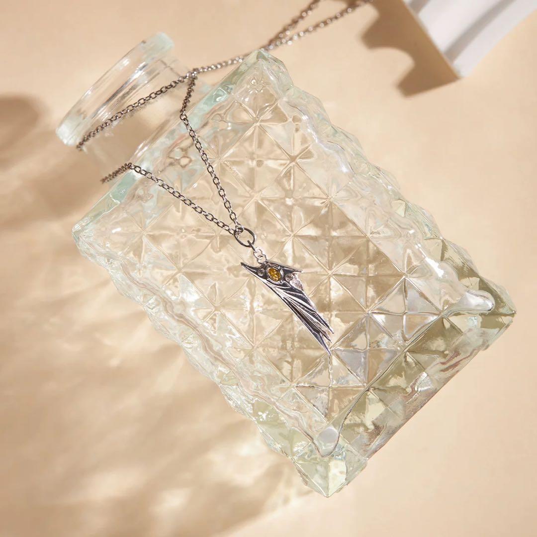 アズールレーン 記念ネックレス ビスマルクZWEI 限定品 新品