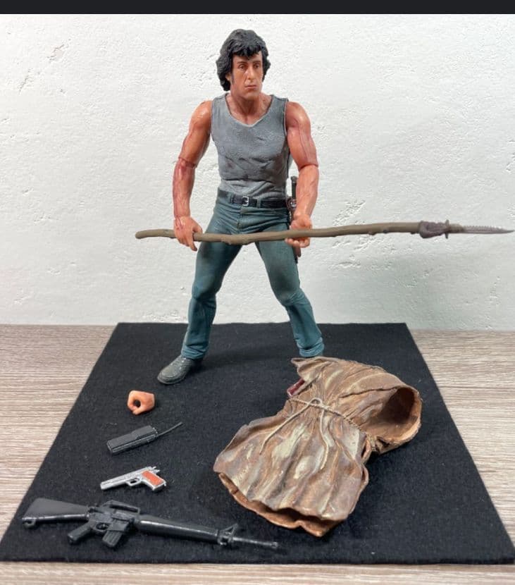 最終値下げ！新品　NECA ファースト・ブラッド　ジョン・ランボー　サバイバル