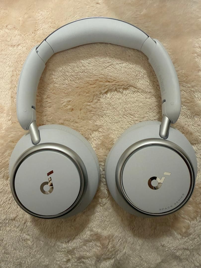 ワイヤレスヘッドホン ホワイト