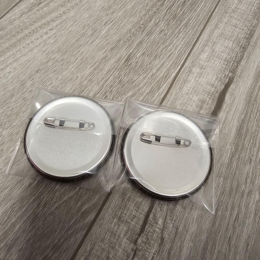 激レア　黒執事　劇場版　ホロ缶バッジ　中国限定　上海カフェ　公式　葬儀屋