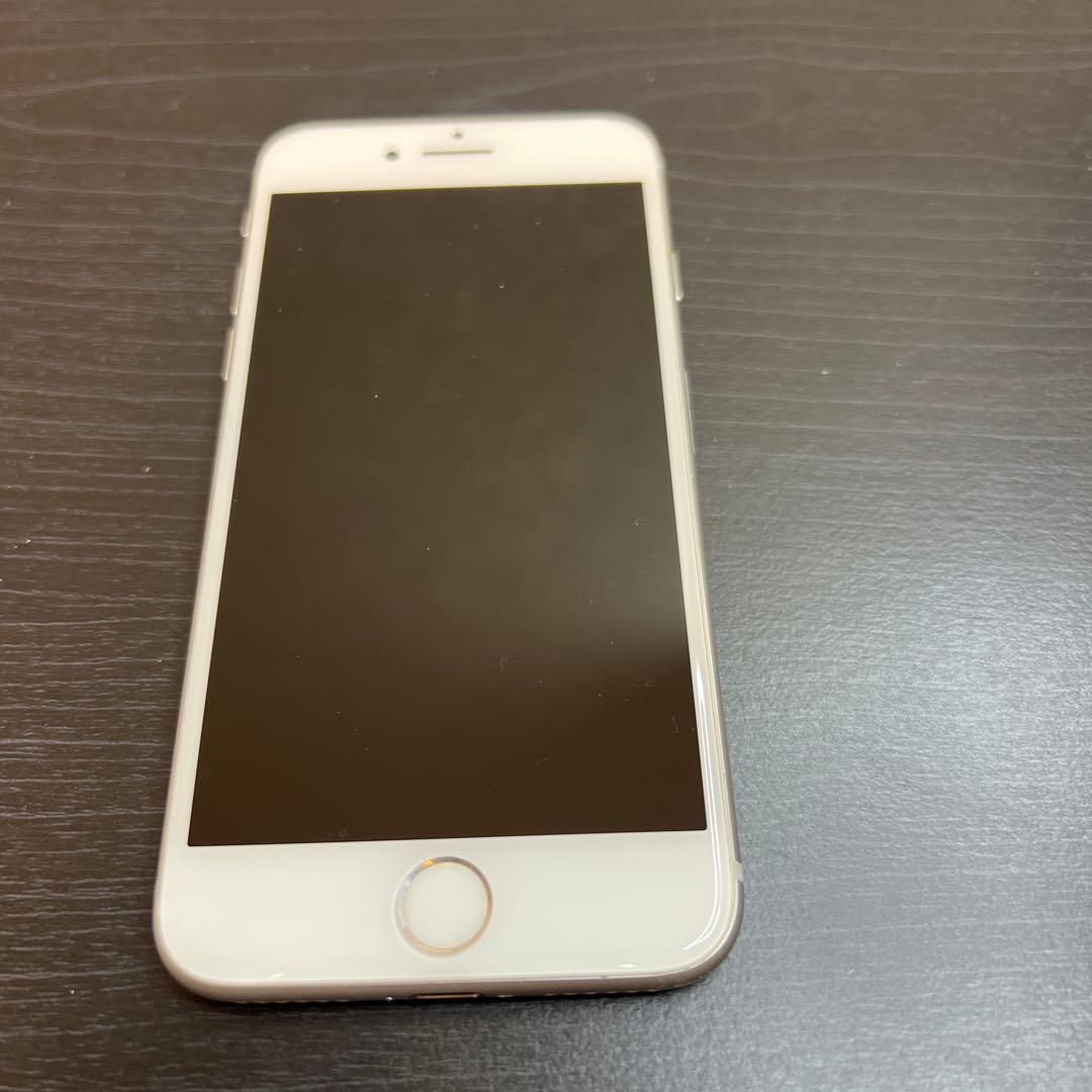 美品iPhone8 64G シルバー本体　大容量バッテリー交換済み