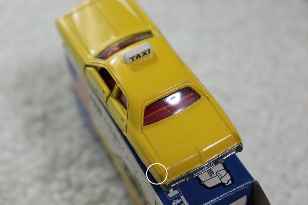 ダッジコロネット　カスタム　タクシー　日本製　トミカ　F18 青箱