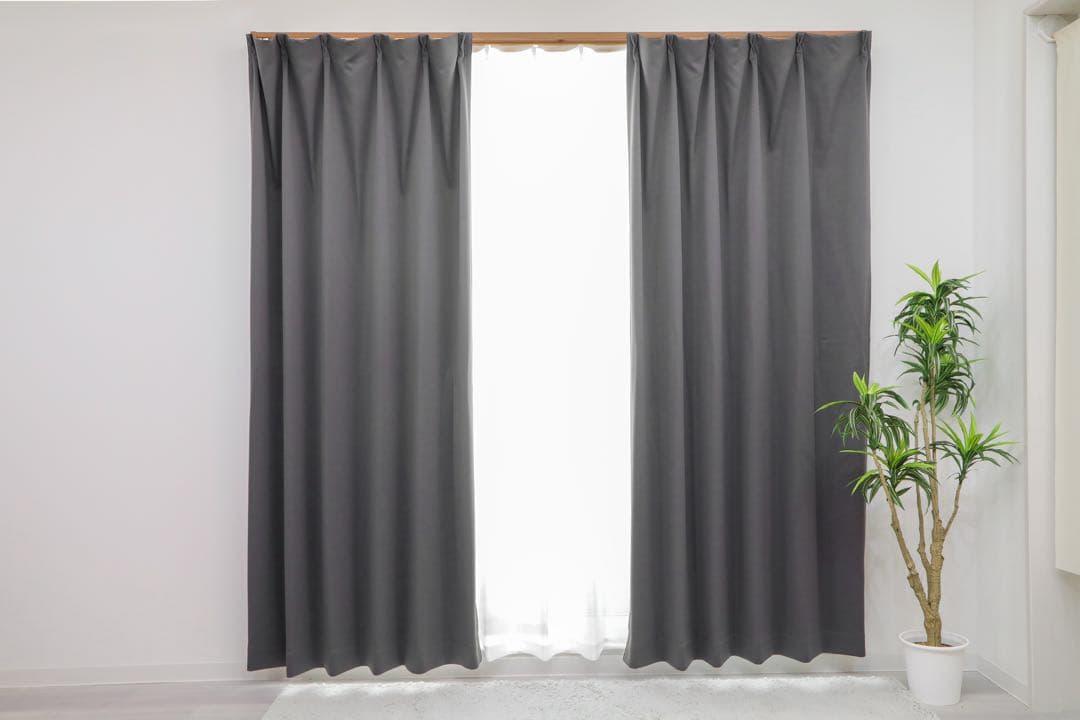 Y　レース付1級遮光カーテン　2セット