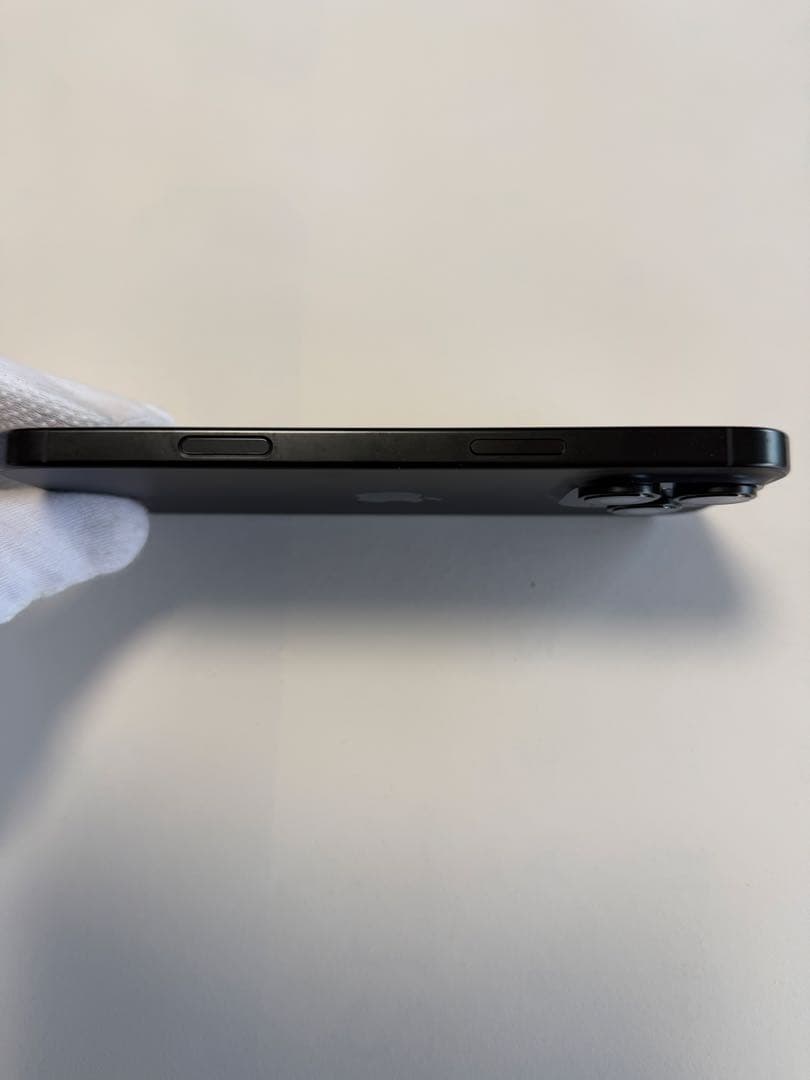 iPhone16ProMax 512GBブラック 本体 美品 バッテリー100％