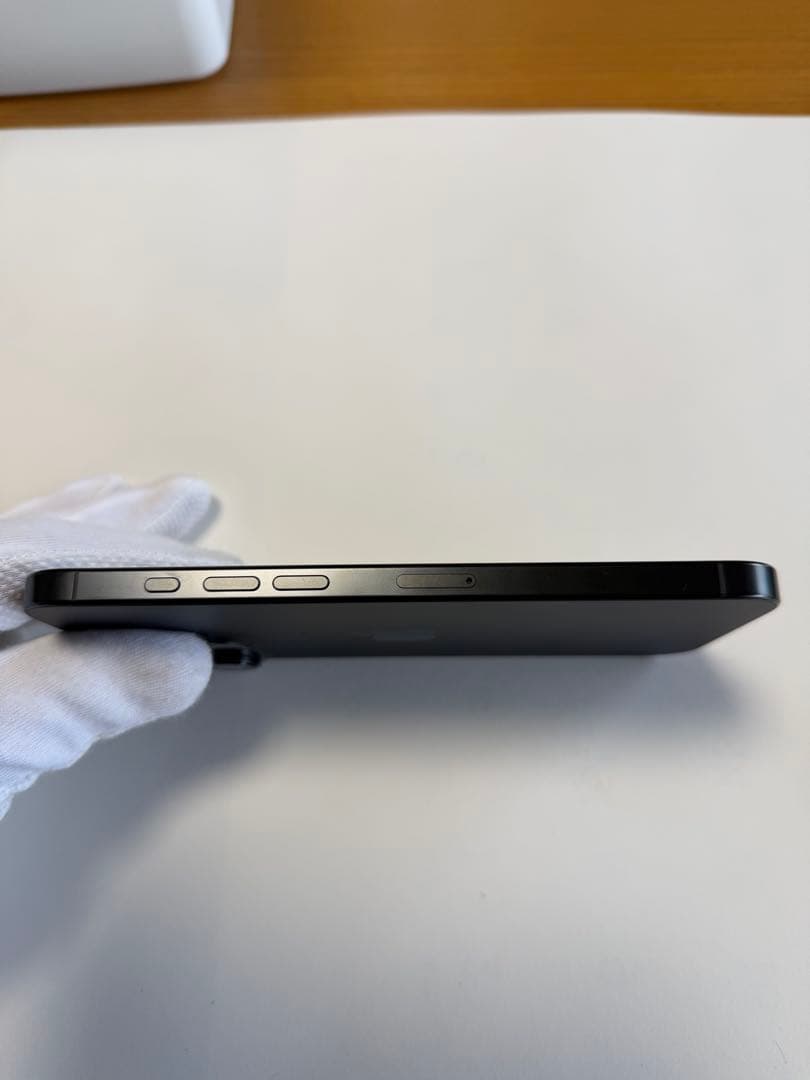 iPhone16ProMax 512GBブラック 本体 美品 バッテリー100％