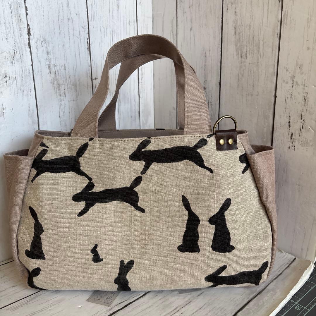 ぜろっちミナペルホネン　runrunrunベージュのプランプバッグ小サイズ