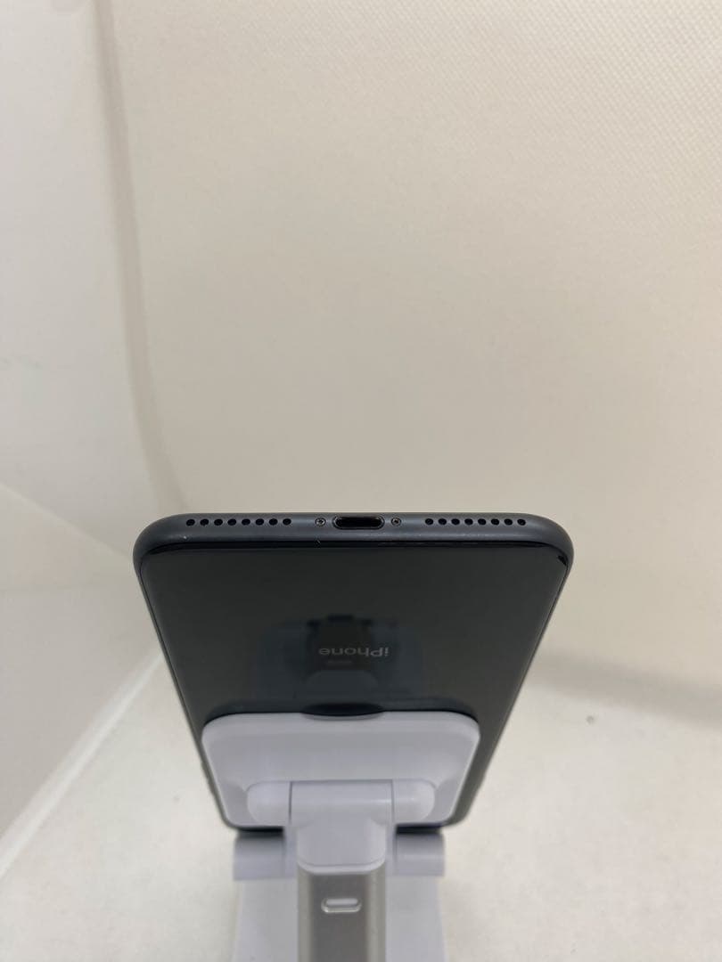 iPhone 8 Plus 256GB SIMフリー 13581
