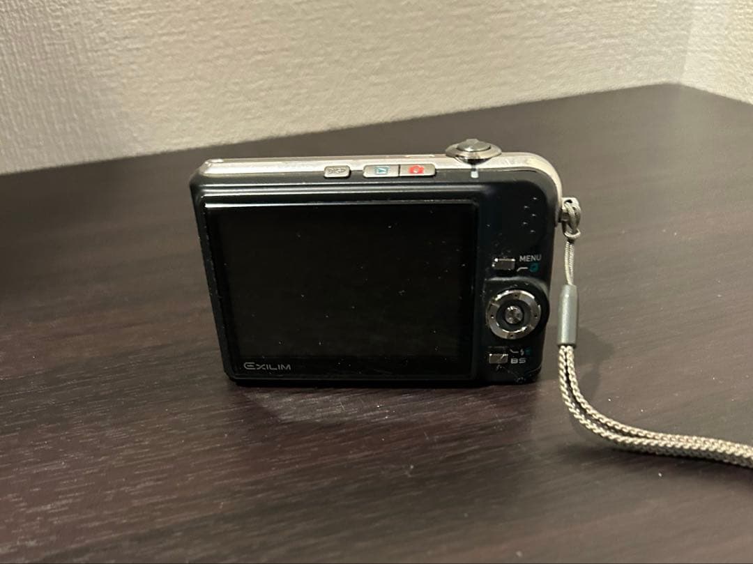 CASIO EXILIM Zoom EX-Z1000本体 充電器付き