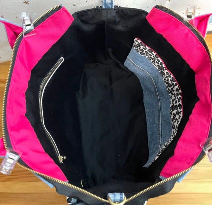 大きめデニムリメイクバッグNo.965☆トートバッグ　マザーズバッグ