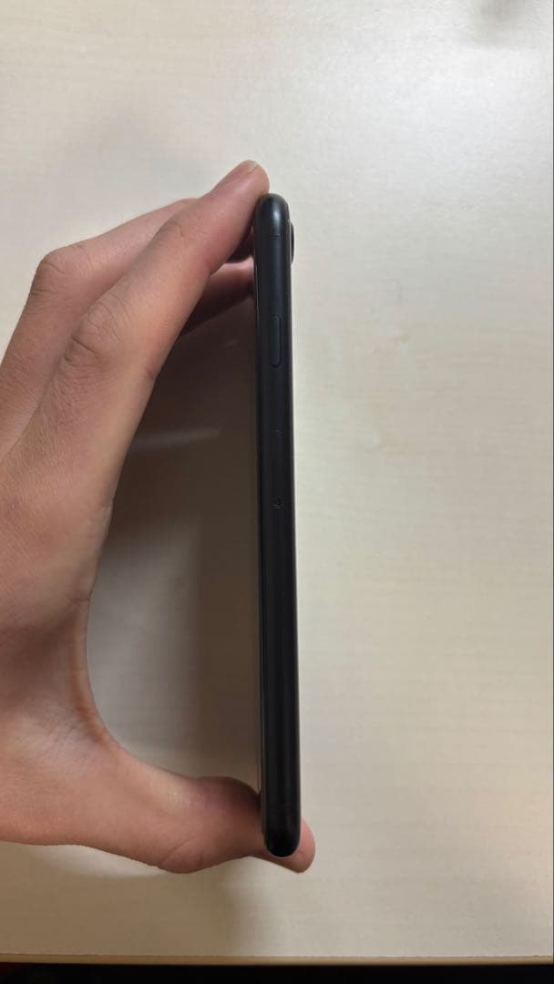 iPhone SE(第二世代)ブラック