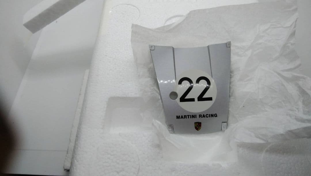 ポルシェ　911 カレラ RSR ターボ　1/18