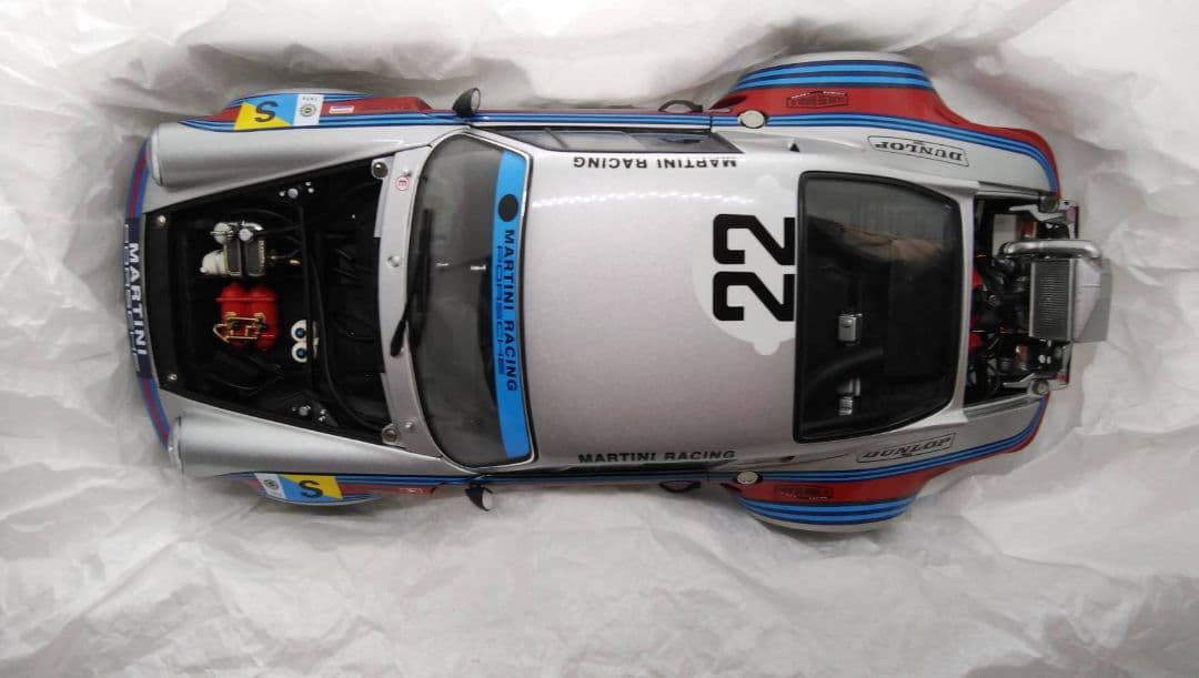 ポルシェ　911 カレラ RSR ターボ　1/18