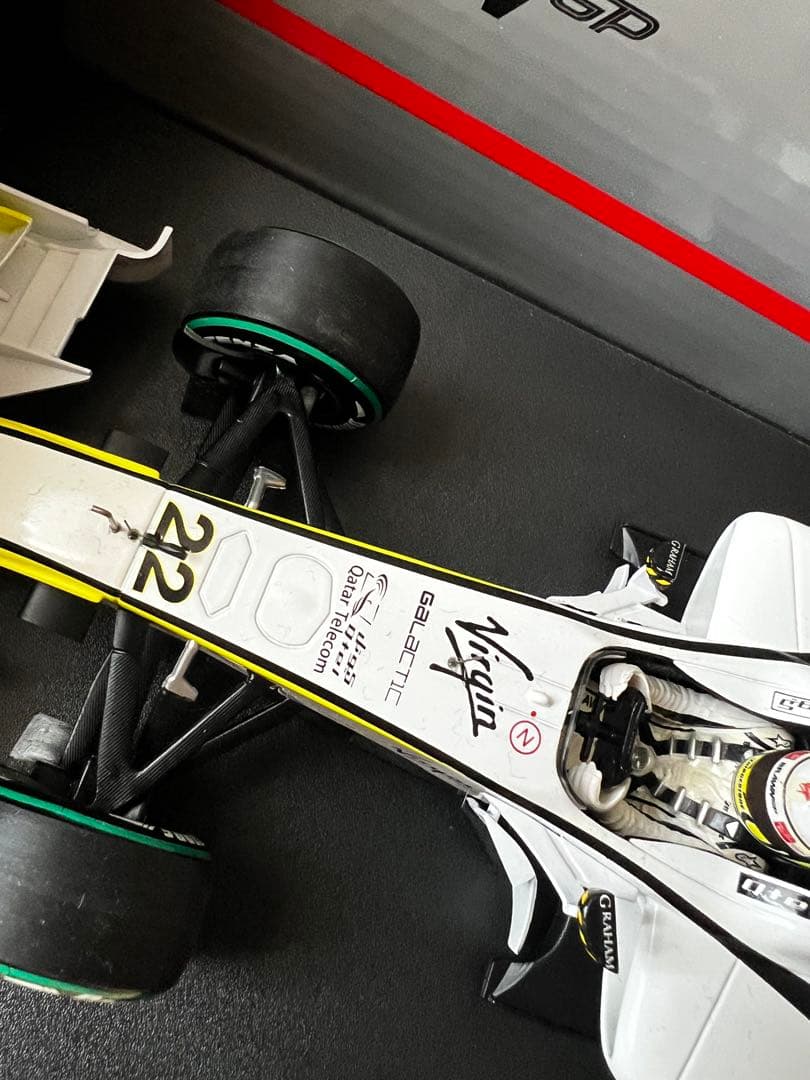 美品 1/18 モデファイモデル ジェンソン・バトン ブラウン GP 2009年