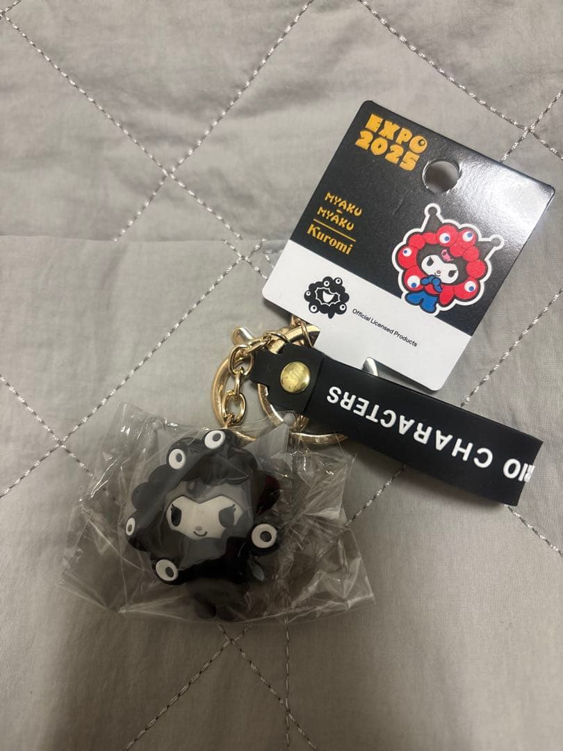 万博限定　サンリオ　黒ミャクミャク　なりきりキーホルダー　コンプリート　セット