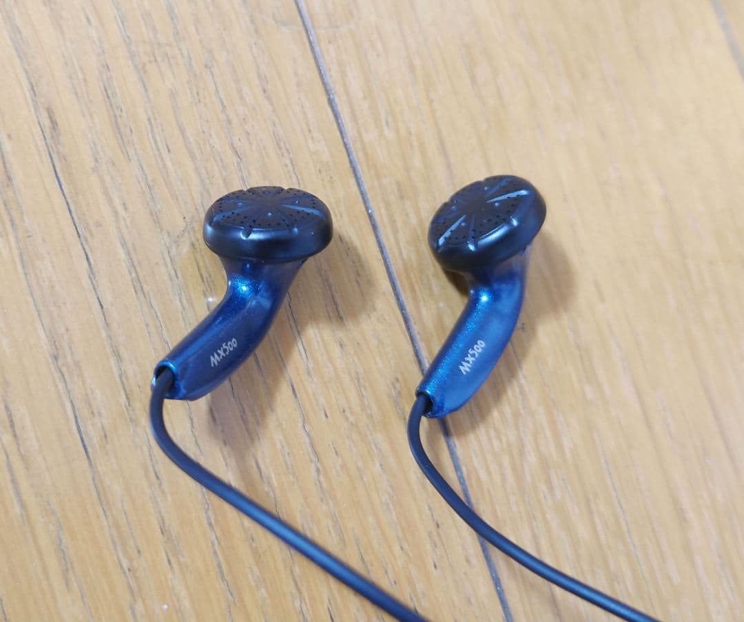 MX500 ゼンハイザー SENNHEISER　イヤホン 収納ケース付き