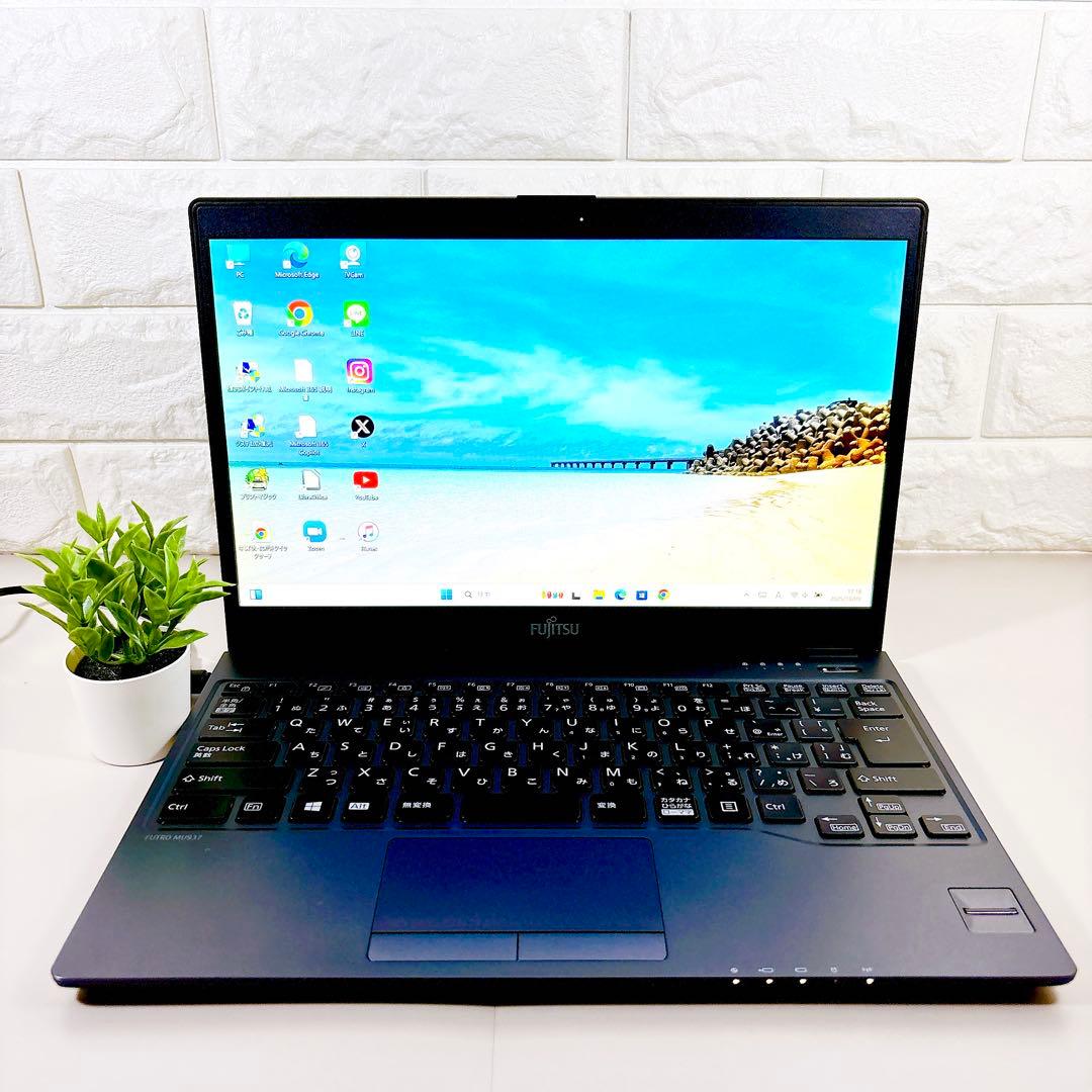 薄型で軽量！✨快適SSD 新品メモリ8GB フルHD液晶 ノートパソコン 富士通