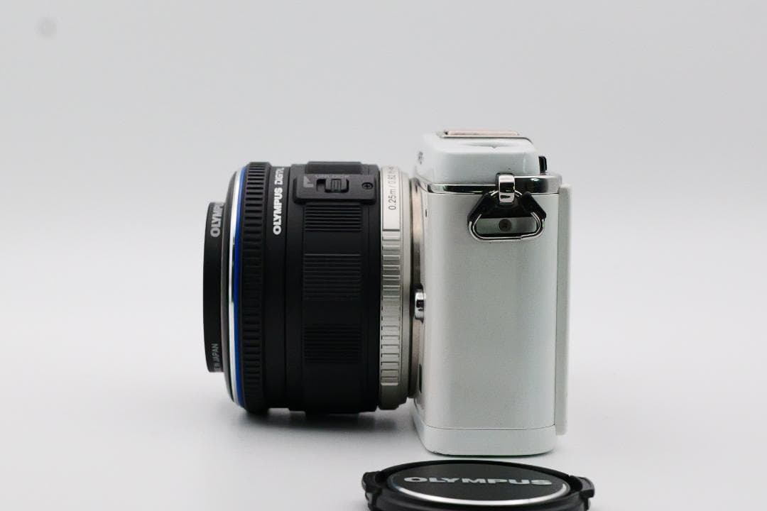美品 OLYMPUS オリンパス PEN E-P1 14-42mmレンズセット
