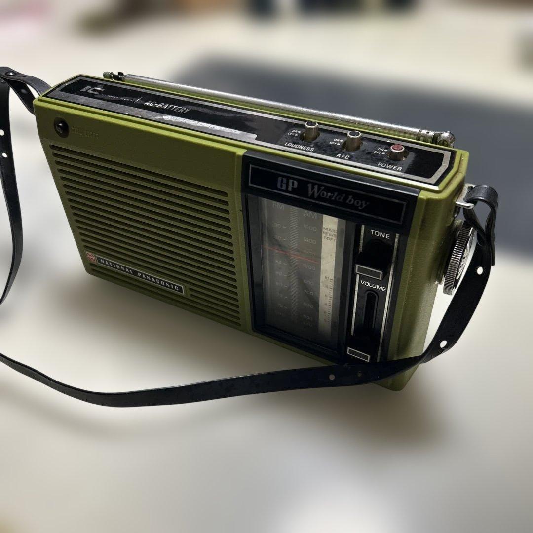 【動作確認済]ナショナルラジオ・GPワールドボーイRF-747・激レア色グリーン