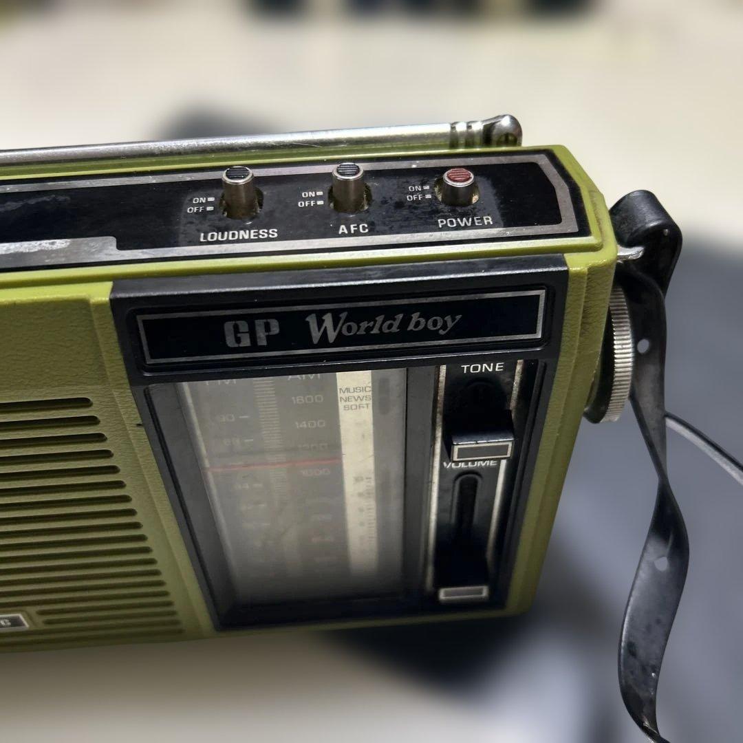 【動作確認済]ナショナルラジオ・GPワールドボーイRF-747・激レア色グリーン