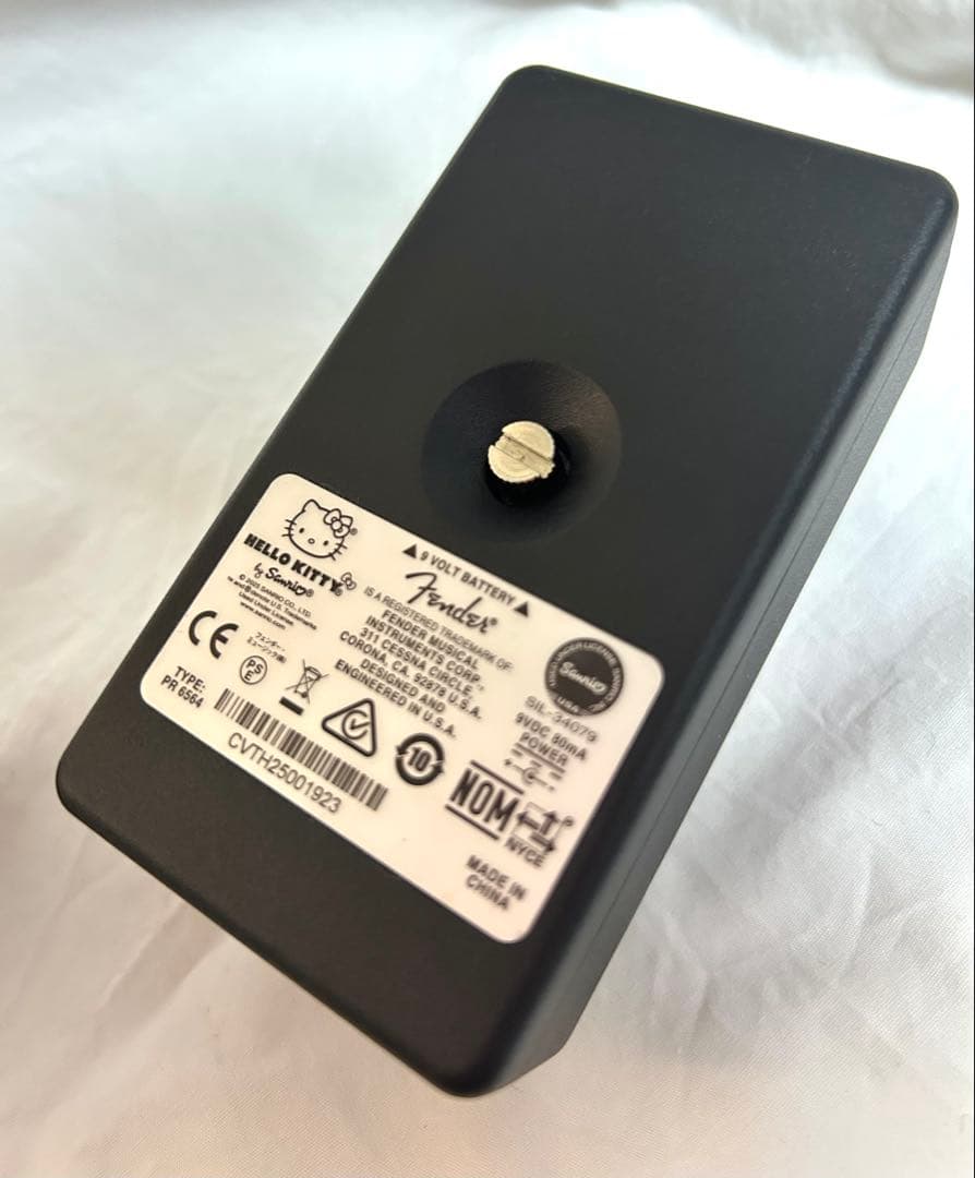 ギター Fender x Hello Kitty Black Fuzz Pedal