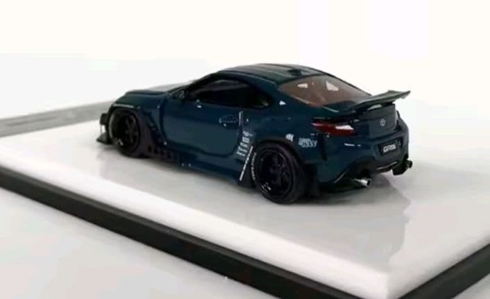 TOYOTA GR86 1/64 ミニカー