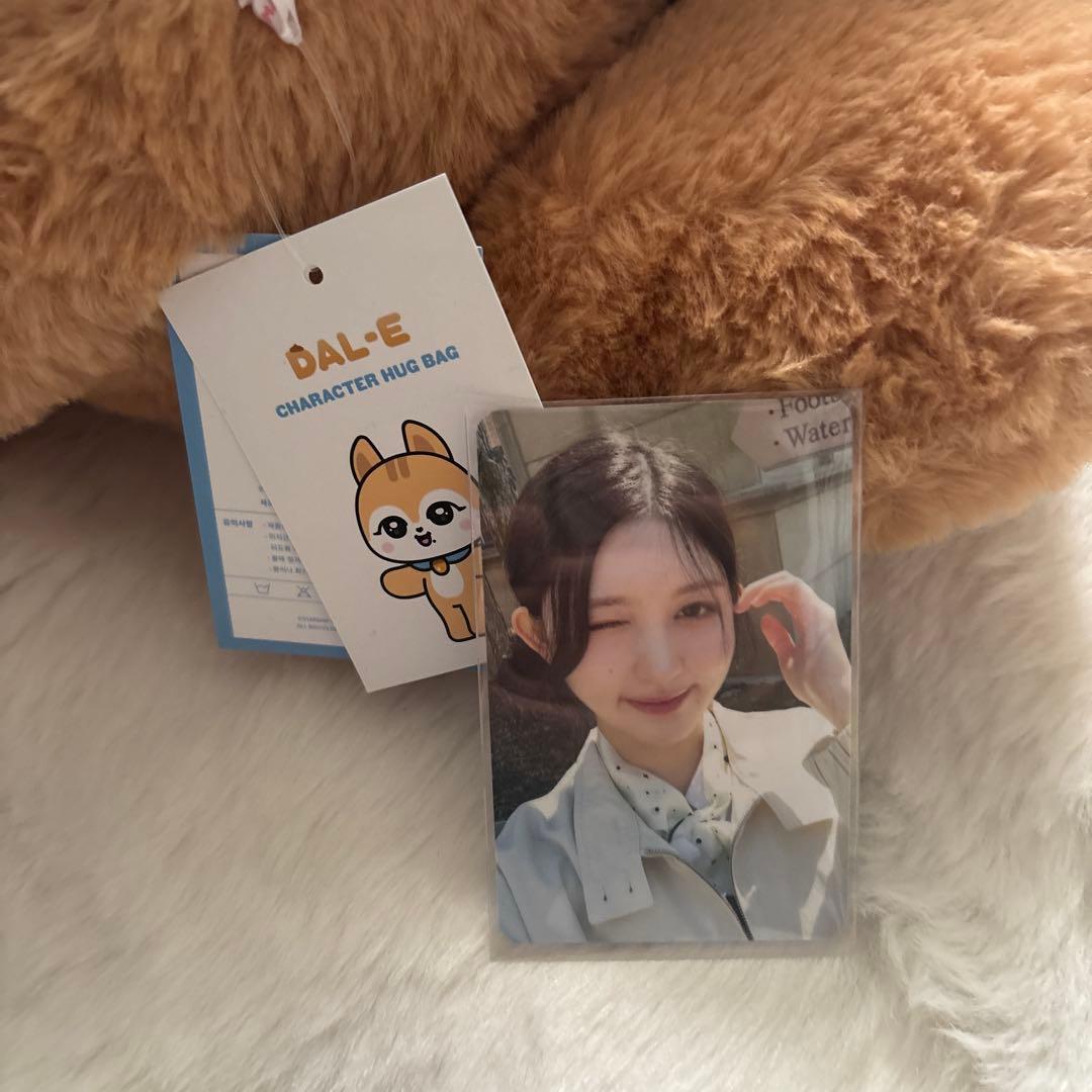 IVE ガウル minive ハグバック