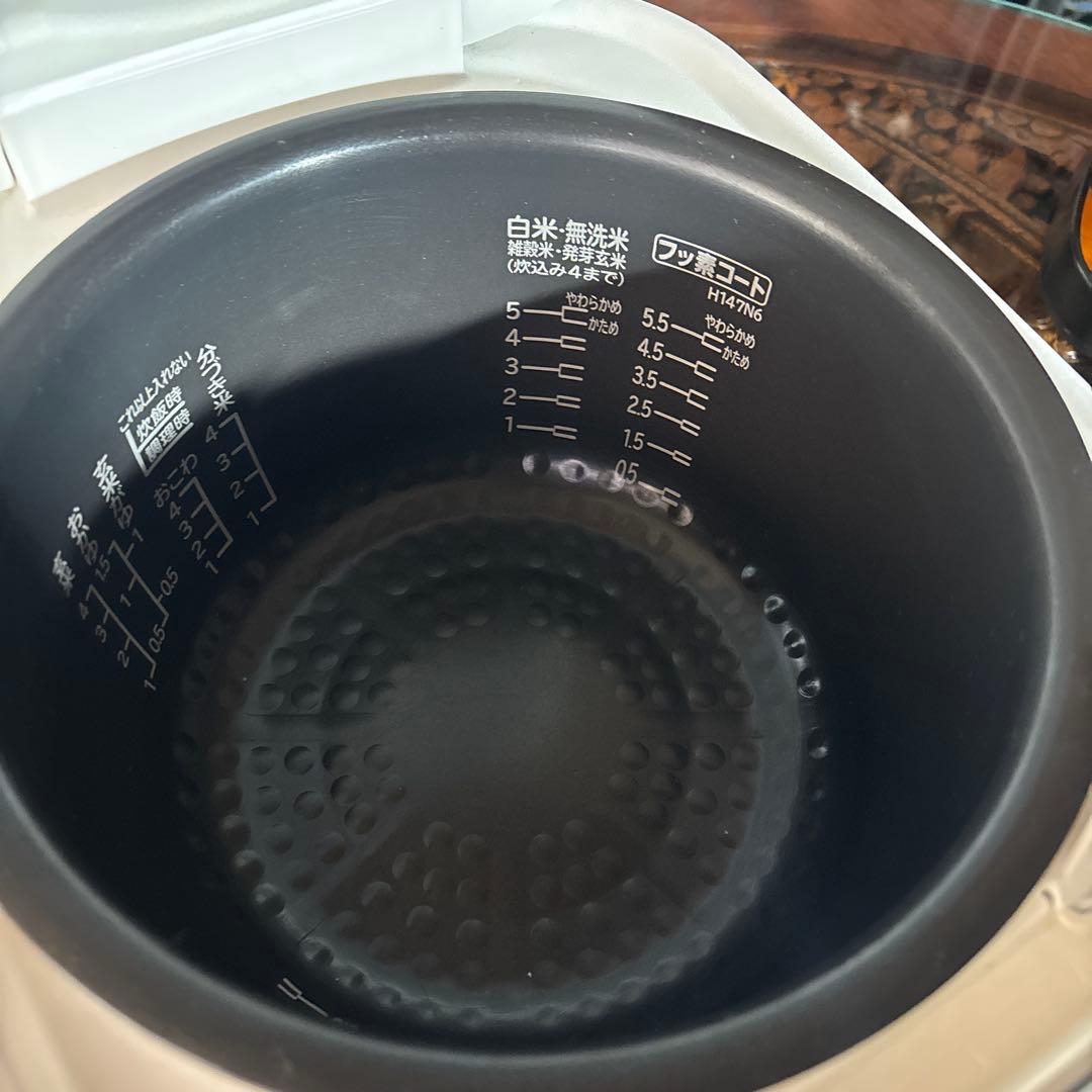 《みほ》HITACHI 圧力IH炊飯器 RZ-V1006M ホワイト