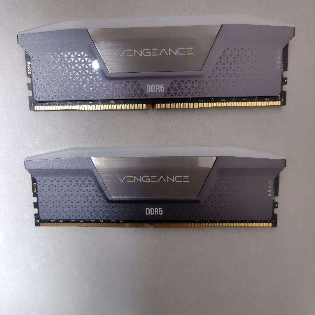CORSAIR DDR-5 6000Mz 48G×2枚 LED付き