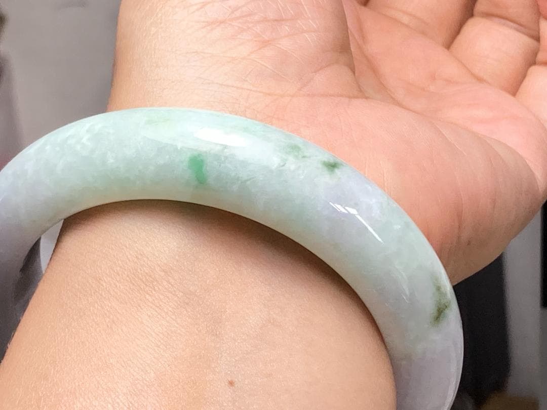 BG9-28 訳あり処分品 58.6mm 超薄ピンクラベンダー本翡翠 バングル