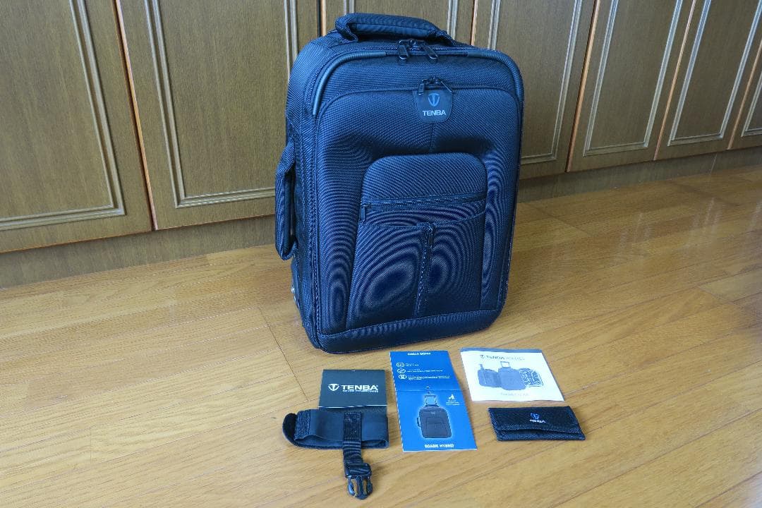 新品同様！Tenba 638-330 Roadie II カメラバッグ　キャリー