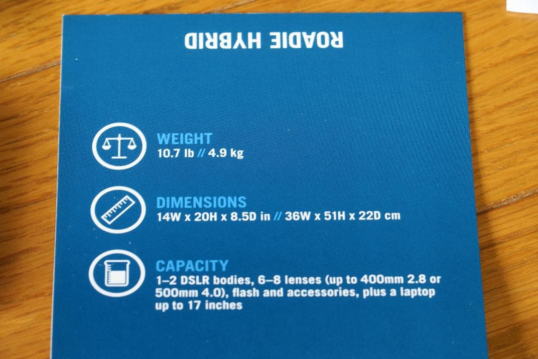 新品同様！Tenba 638-330 Roadie II カメラバッグ　キャリー