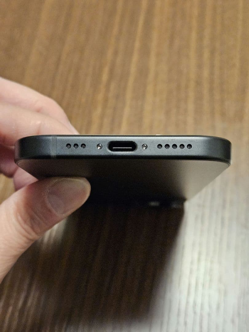 iPhone15 ブラック 256GB (DUROアラミドケース+MOFT)