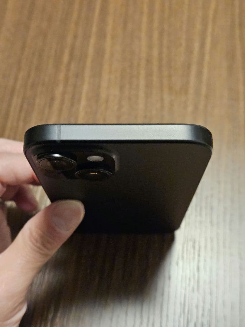 iPhone15 ブラック 256GB (DUROアラミドケース+MOFT)