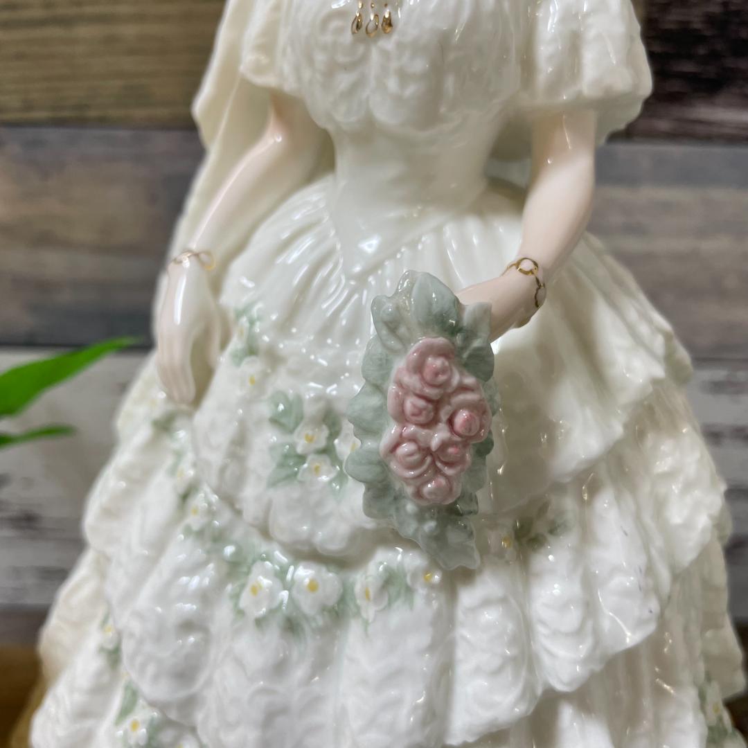 プリンセス　アレクサンドラ　ウエディング　コールポート　フィギュリン 人形　置物