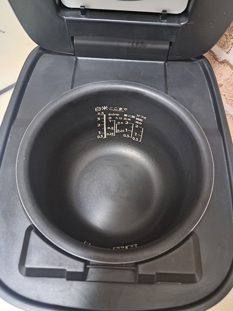 東芝 圧力IHジャー炊飯器 3.5合炊き 0.63L RC-6PXR　2022製