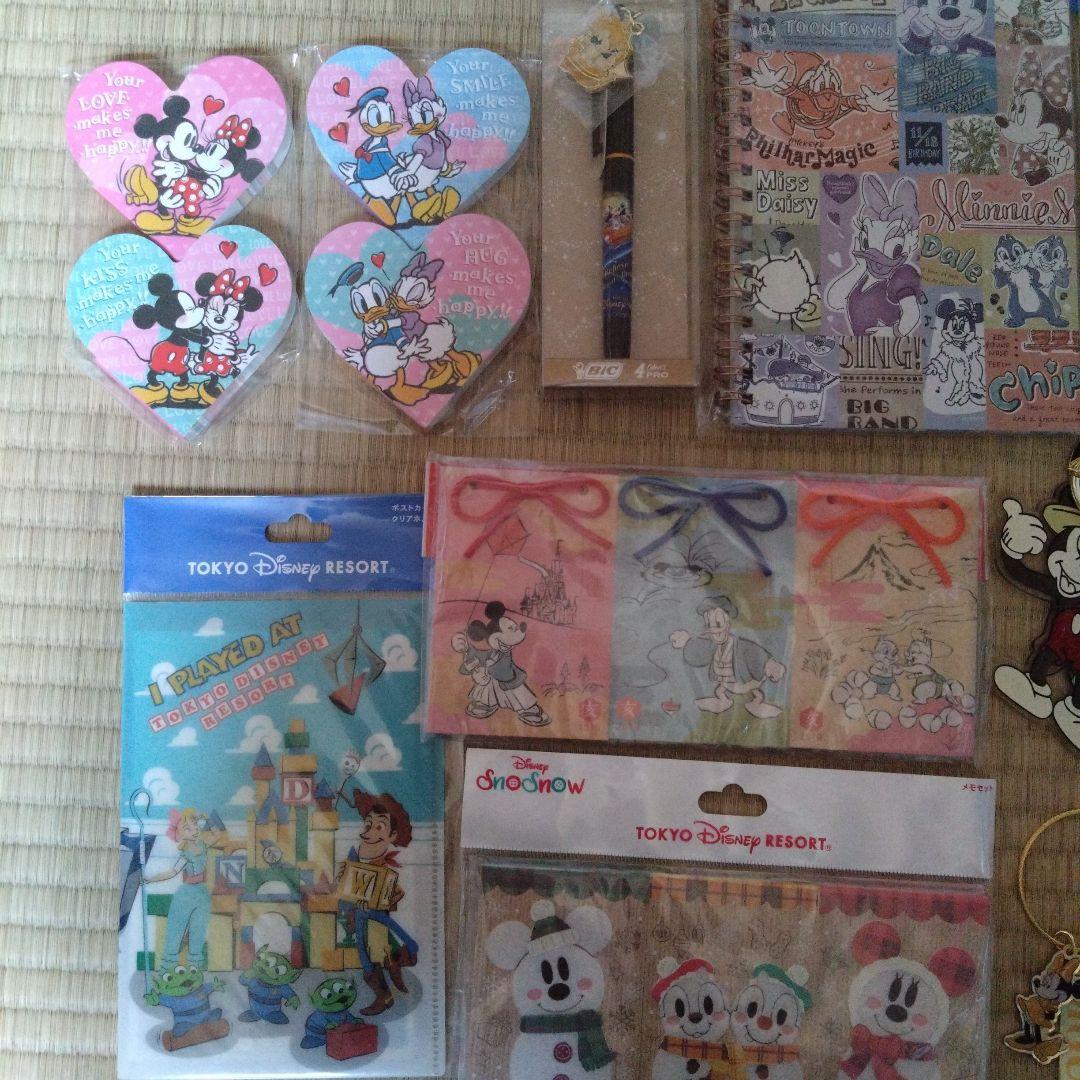 ディズニー　文房具　キーホルダー　セット