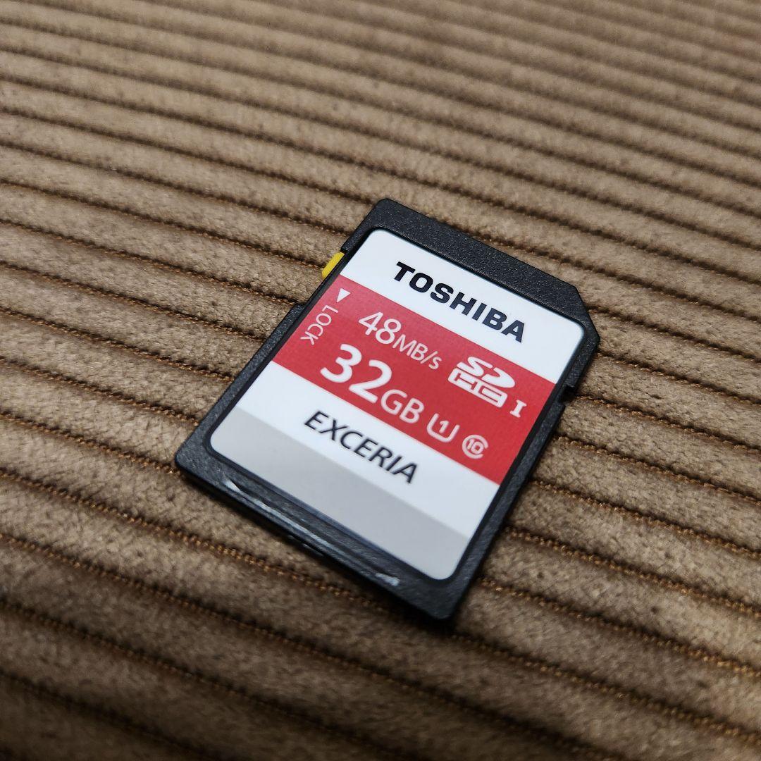 #642 キャノン EOS M10 ミラーレス 一眼 セット